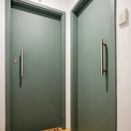 Arriaga River Views Ii * ליסבון